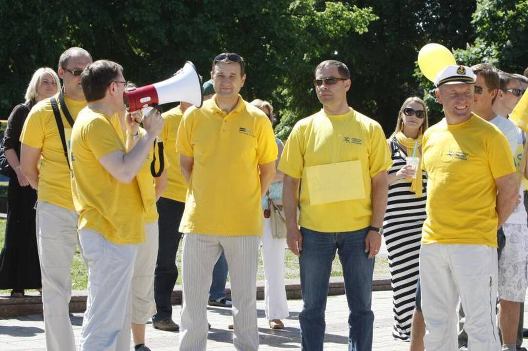 Politikai šventė laisvę nuo mokesčių
