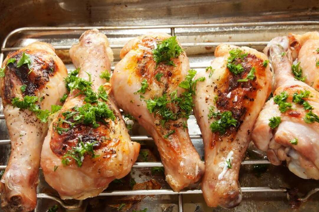 Kauno restorane vištiena buvo atšildoma indų plautuvėje