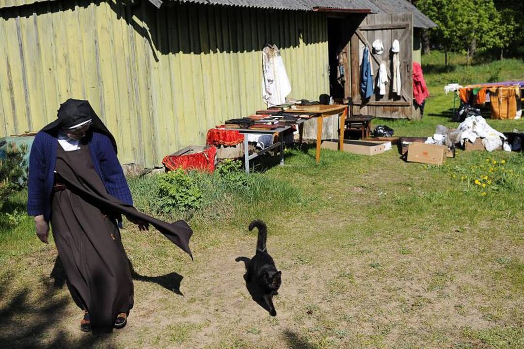 Paštuvos bažnyčios gaisras: gyventojai rauda ir ieško kaltininkų