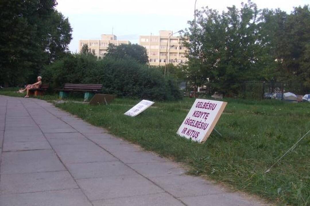 Biurokratinės kliūtys D.Kedžio šalininkams trukdo susitvarkyti visus leidimus