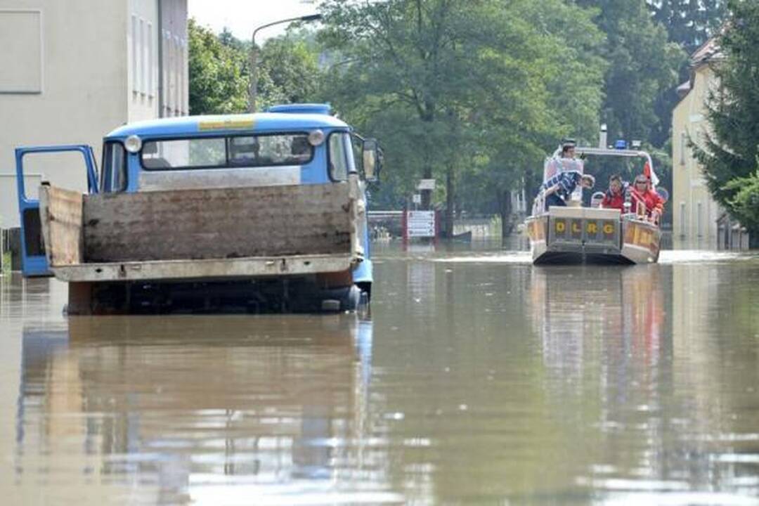Liūtys ir potvyniai vėl užklupo Lenkiją ir jos kaimynes
