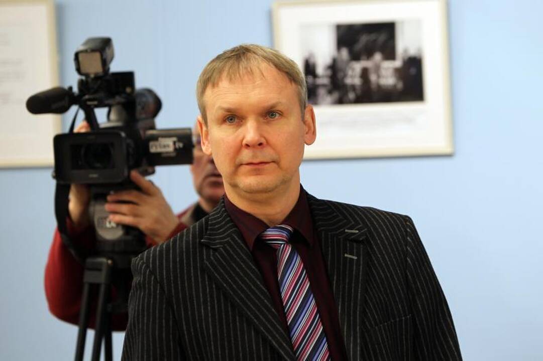Laikinoji „Snoro“ komisija apklaus krūvą pareigūnų