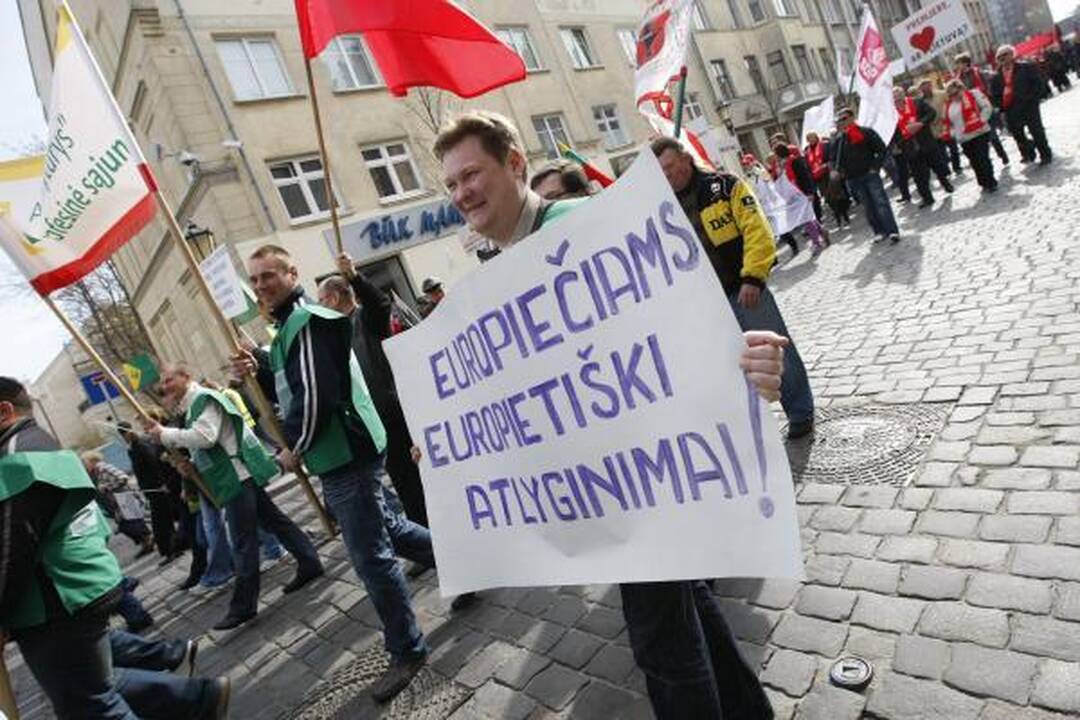 Klaipėdos profesinės sąjungos gegužės 1-ąją surengė mitingą (papildyta)