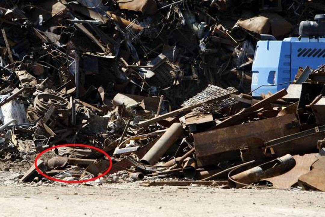 Klaipėdos tarnybas ant kojų sukėlė porolono prikimšta bomba (papildyta)