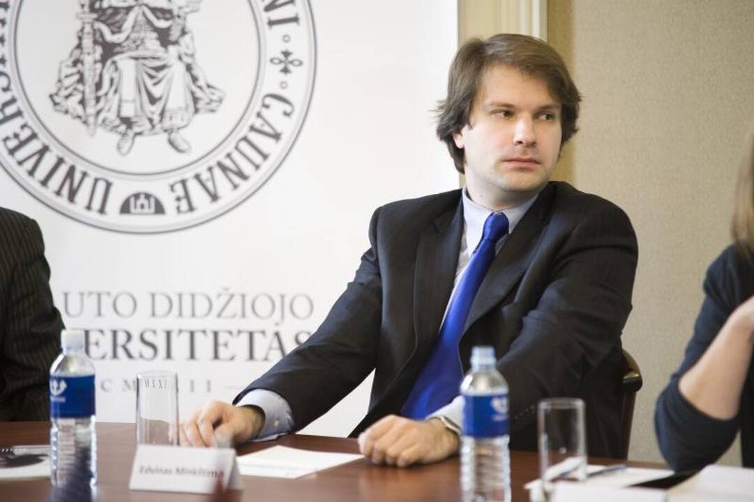 Istorinis įvykis: VDU atidarė atstovybę Vašingtone