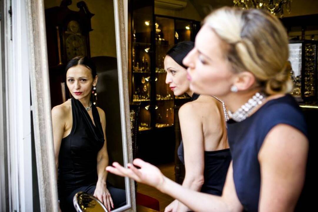 „Tango Salon“ – apie moters grožį ir pastangas suvilioti vyrą 