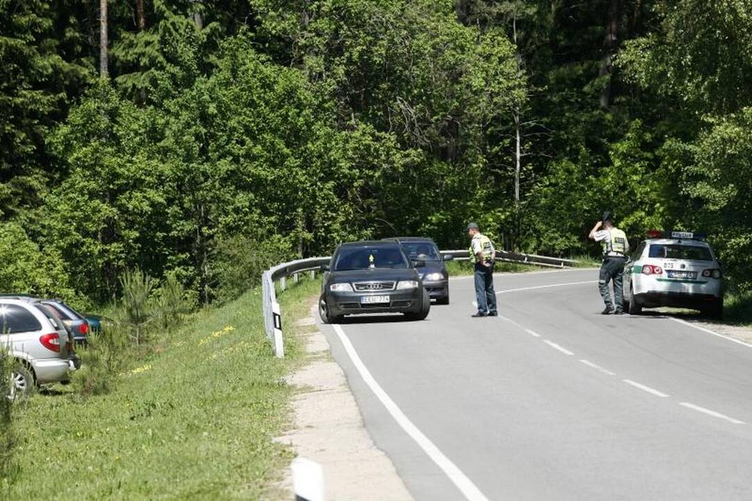 Nužudytas advokatas S.Novikovas palaidotas Kairėnų kapinėse