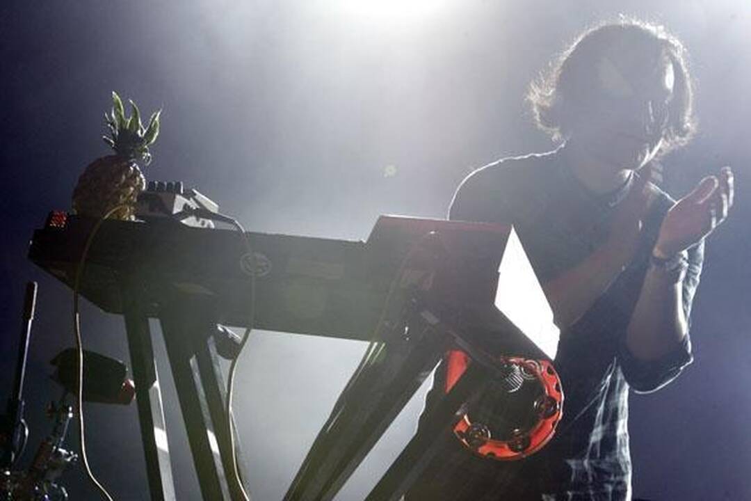 Lauktieji “Empire of the sun” Be2gether” publikos neužkaitino