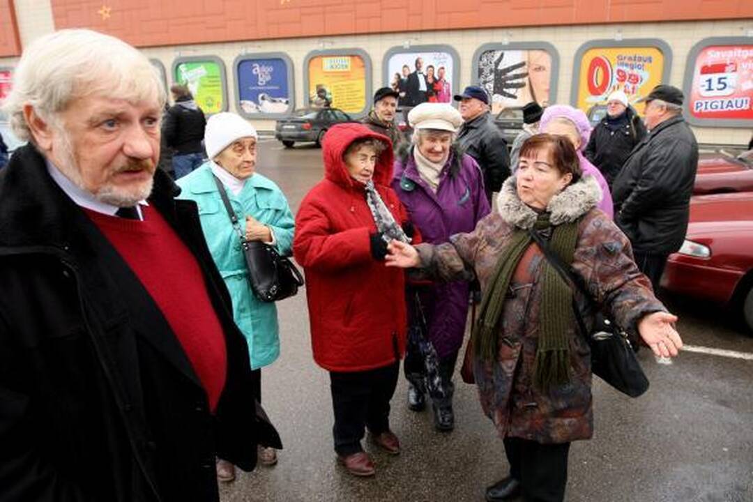 V.Šustauskas grįžo į Kauną - greitkelio blokuoti nepavyko (papildyta)