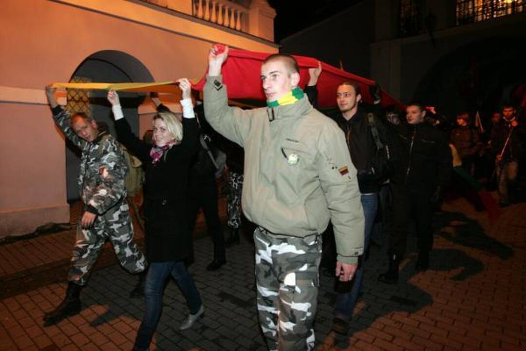 Ramiose nacionalistų eitynėse "garbingiausiu" svečiu buvo K.Uoka  