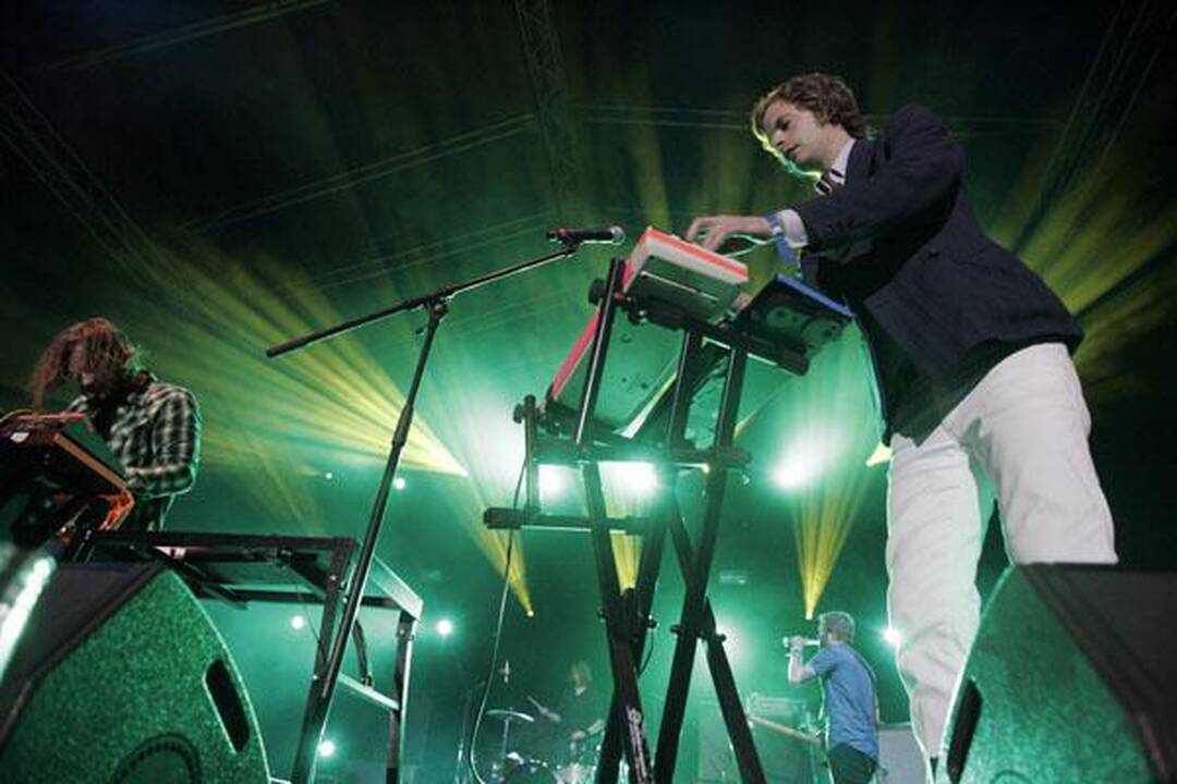 Lauktieji “Empire of the sun” Be2gether” publikos neužkaitino