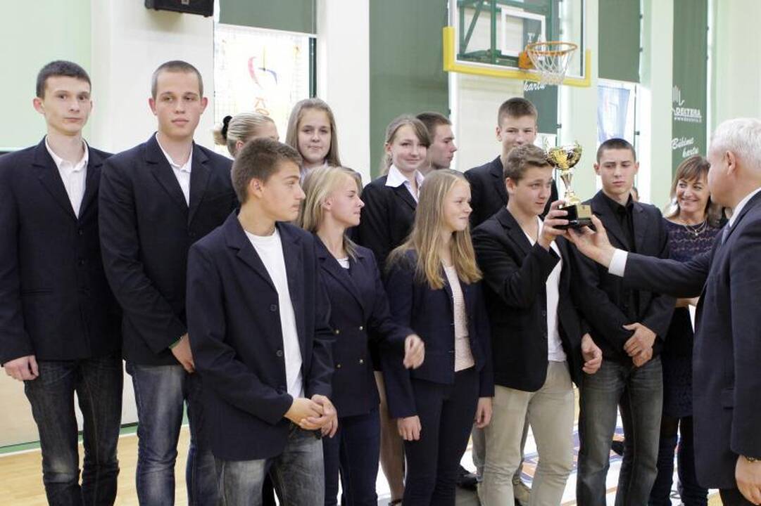 Klaipėdos moksleivių žaidynių nugalėtojams – mero taurės