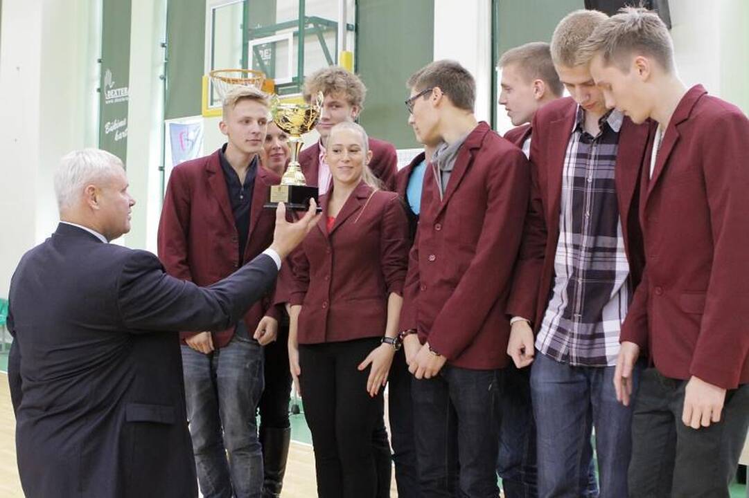 Klaipėdos moksleivių žaidynių nugalėtojams – mero taurės