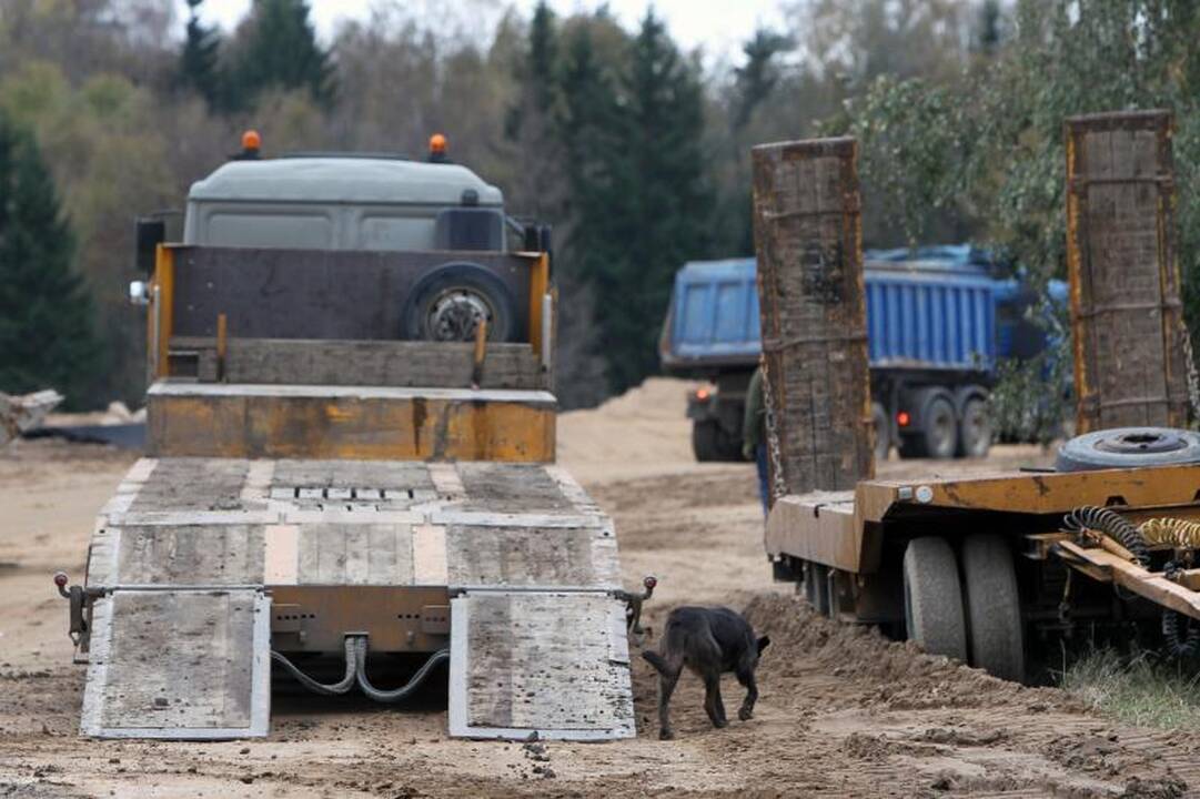 Kariotiškų sąvartyne iš rezervuaro ištekėjo teršalai (atnaujinta)