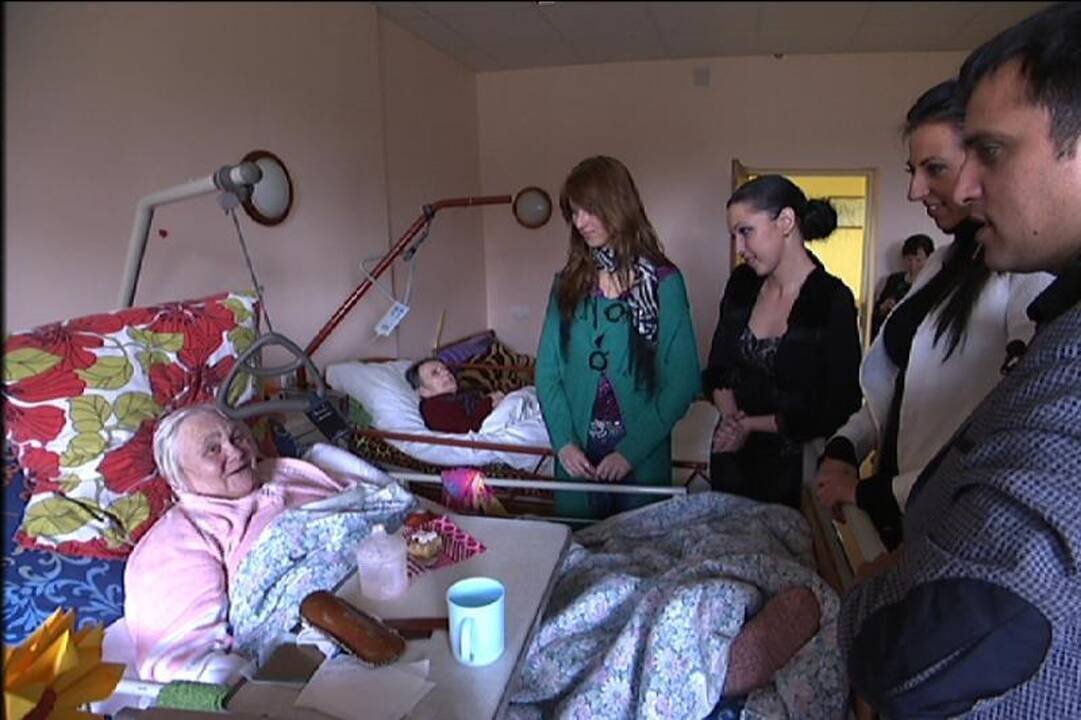 Apsilankymas senelių namuose pravirkdė Radžio nuotakas 
