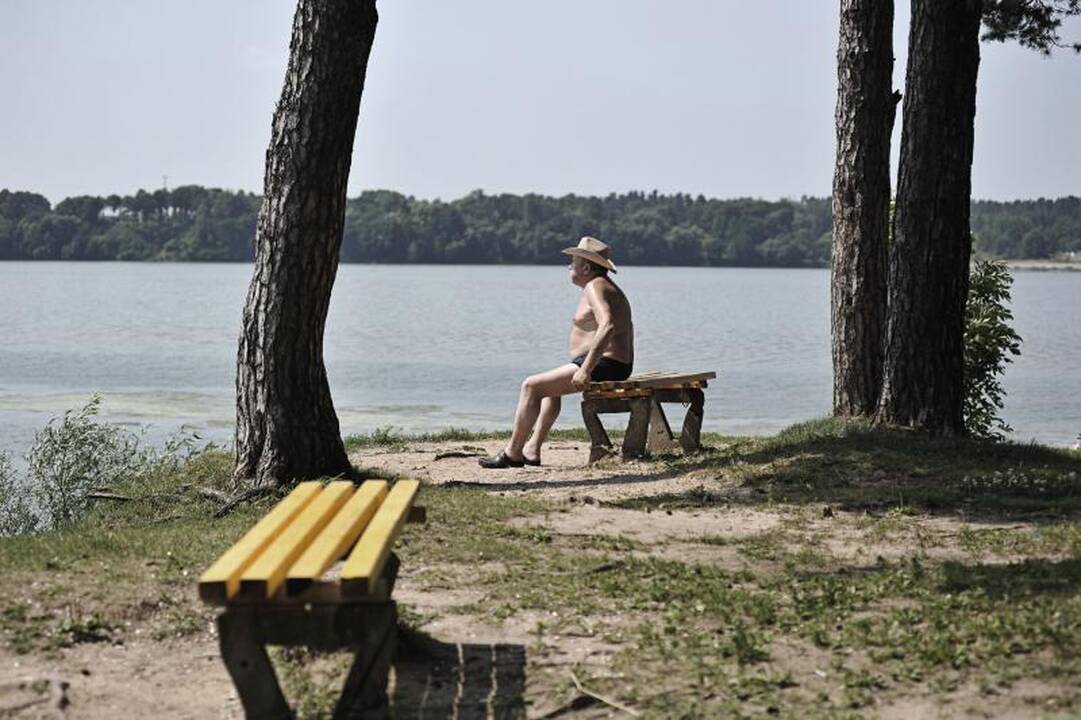 Karščio atakos gena kauniečius į paplūdimius