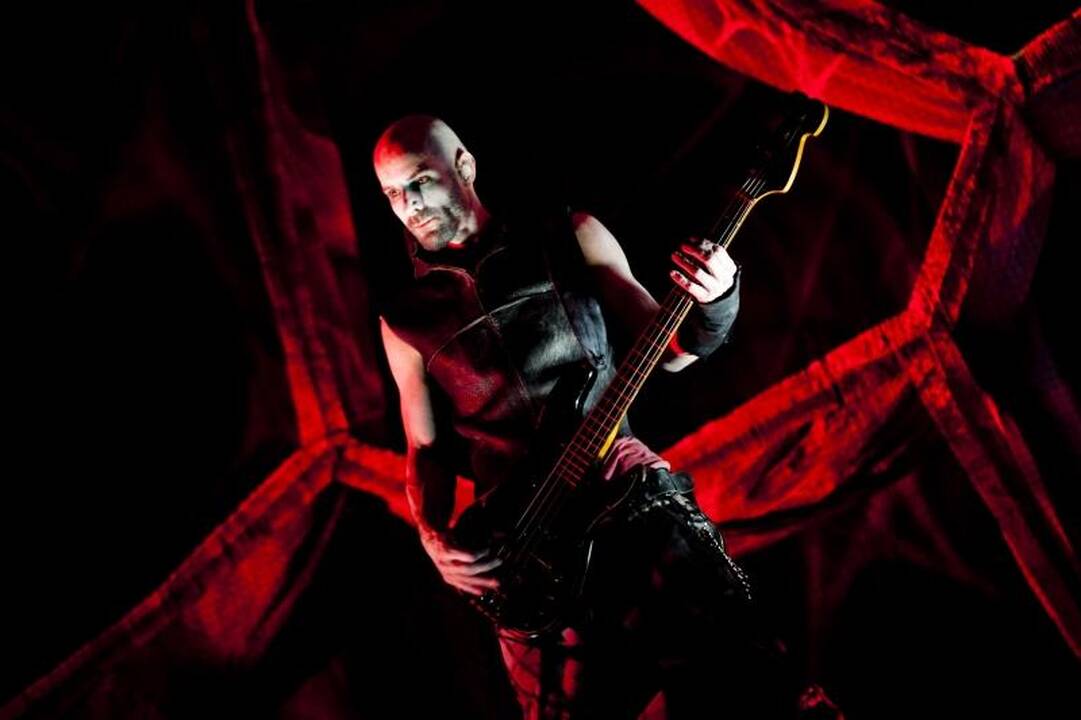 „Rammstein“ sugrįžo su dar galingesniu užtaisu 