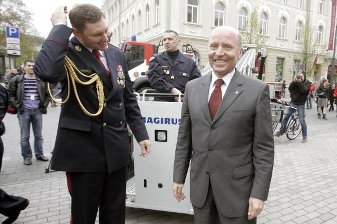 Šv.Florijono dieną - paradas ir padėkos ugniagesiams