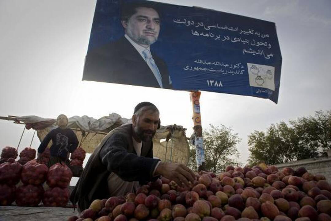 H.Karzai paskelbtas Afganistano prezidentu
