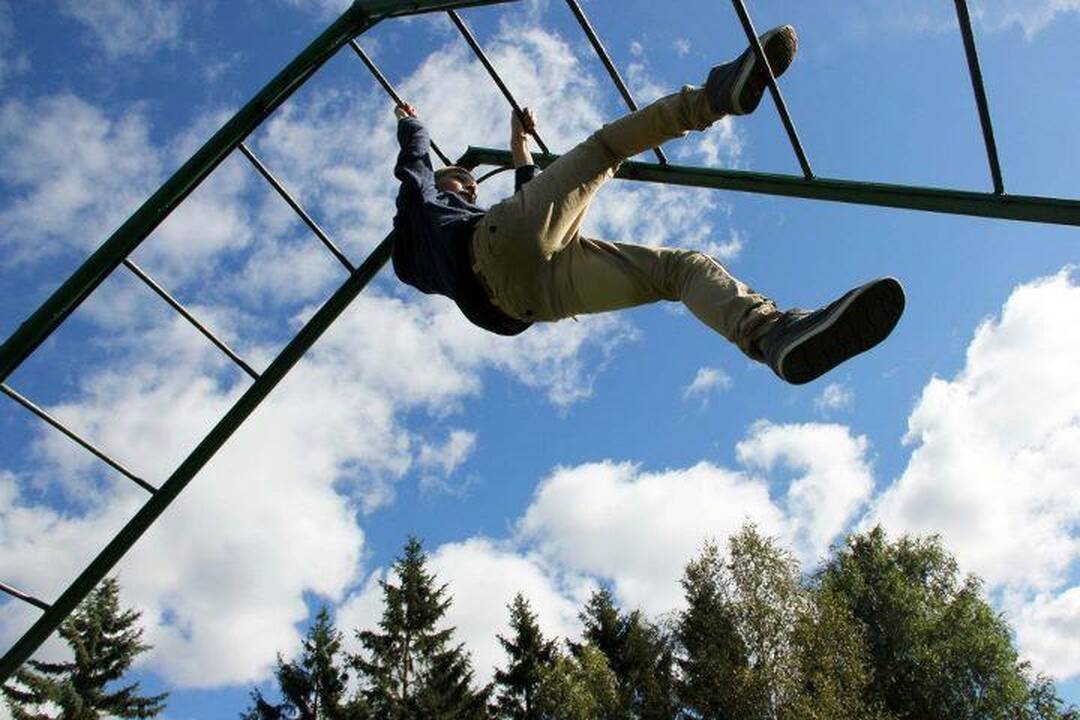 Dragūnų batalione ateitininkai paragavo kareiviškos tvarkos
