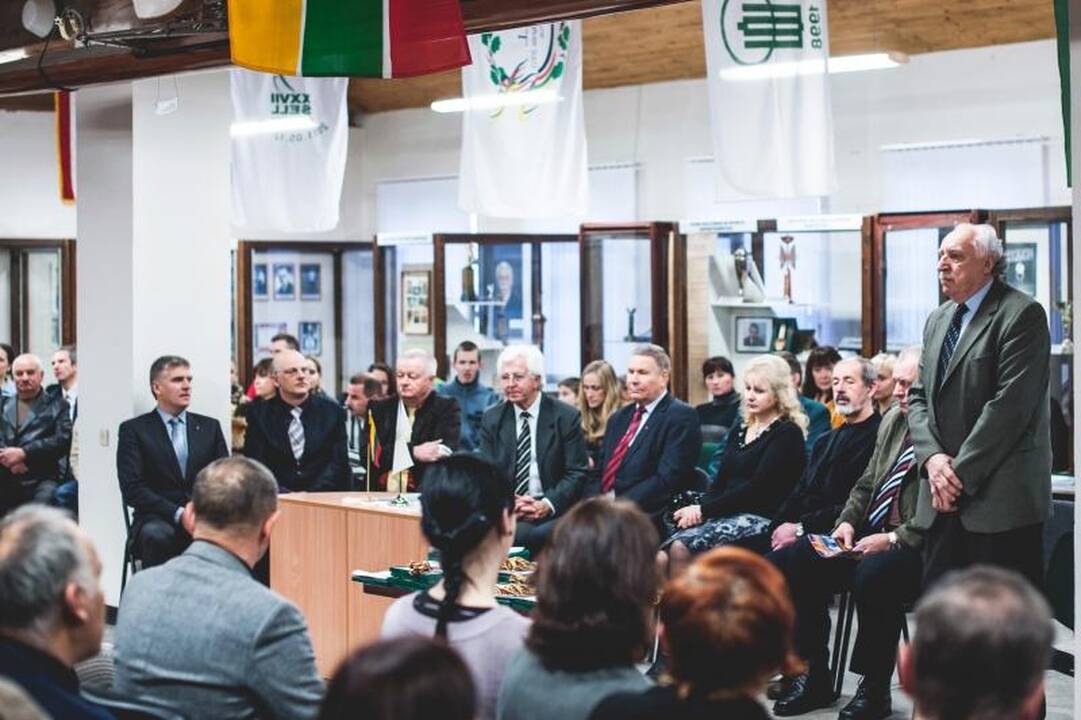 Neįgalūs sportininkai pagerbti už ryžtą siekti pergalių
