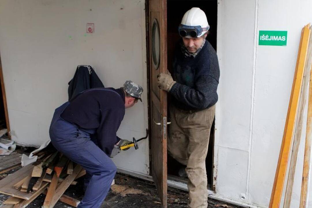 „Meridiano“ savininkai atskleidė, kas reikalauja jų pinigų (papildyta)