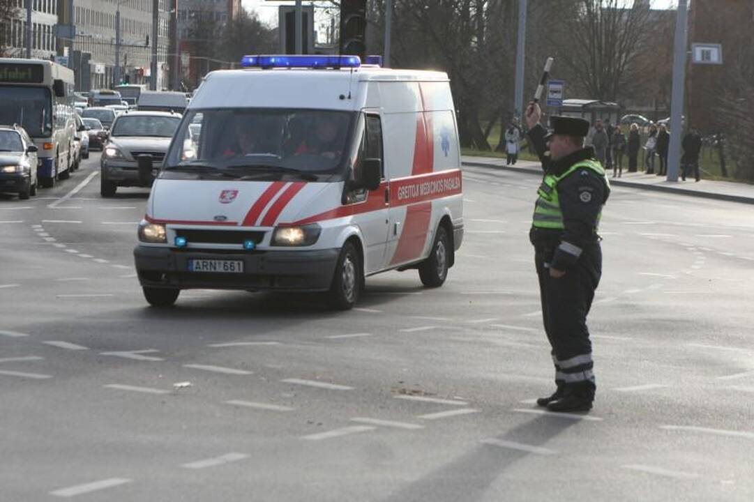 Per susidūrimą su dujų avarinės tarnybos automobiliu nukentėjo kūdikis