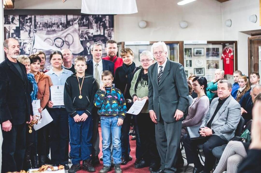 Neįgalūs sportininkai pagerbti už ryžtą siekti pergalių