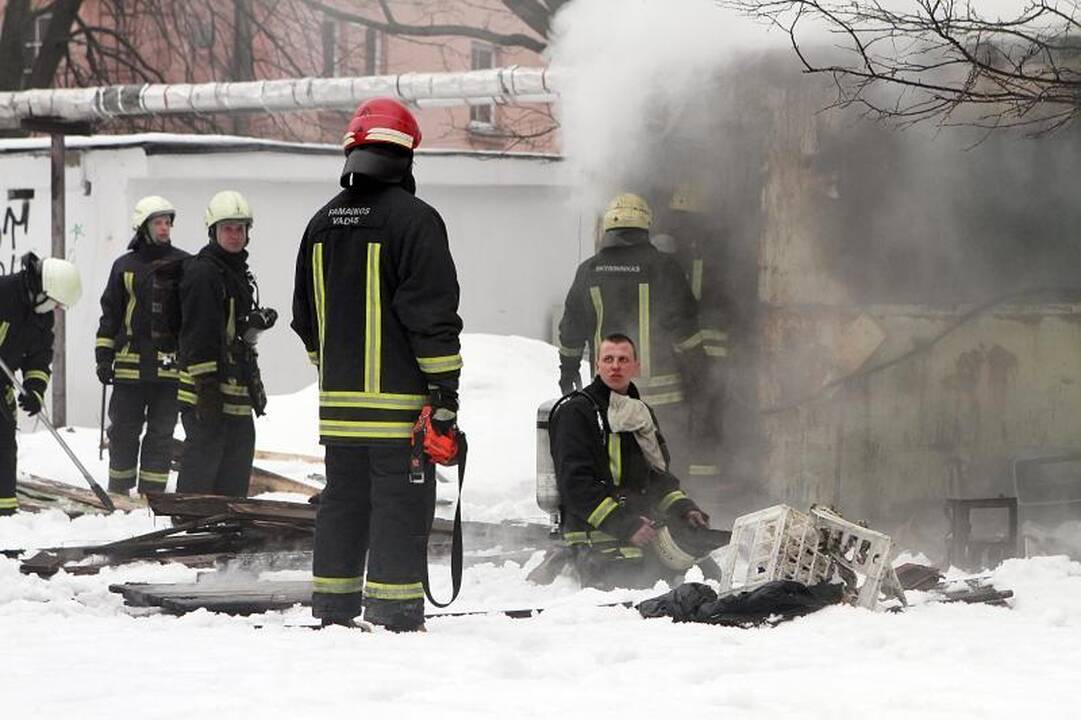 Degančios šiukšlės pasmardino Klaipėdos centrą