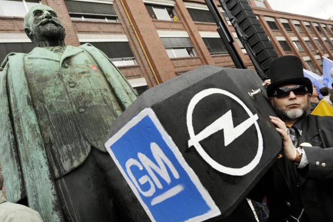 GM ramina streikuojančius "Opel" darbuotojus