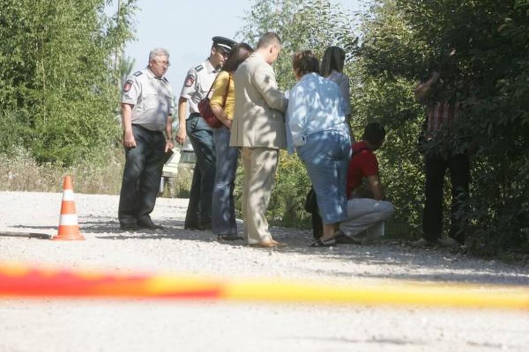 Riešėje dviem šūviais nušautas vyras (papildyta)
