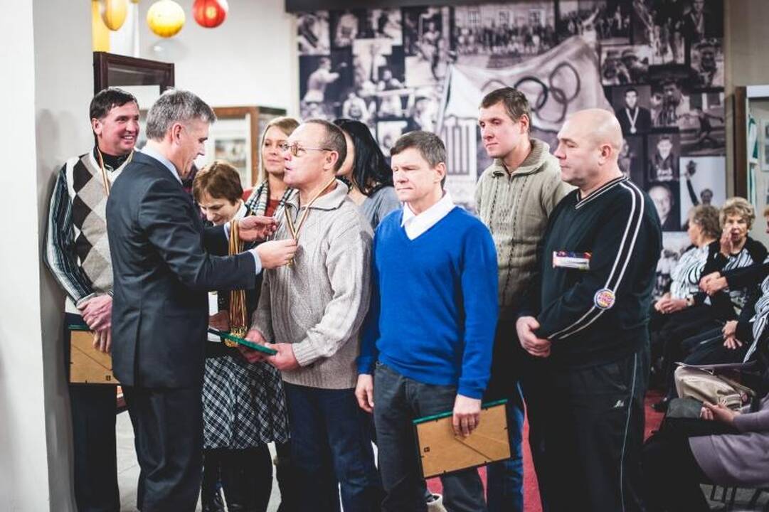 Neįgalūs sportininkai pagerbti už ryžtą siekti pergalių