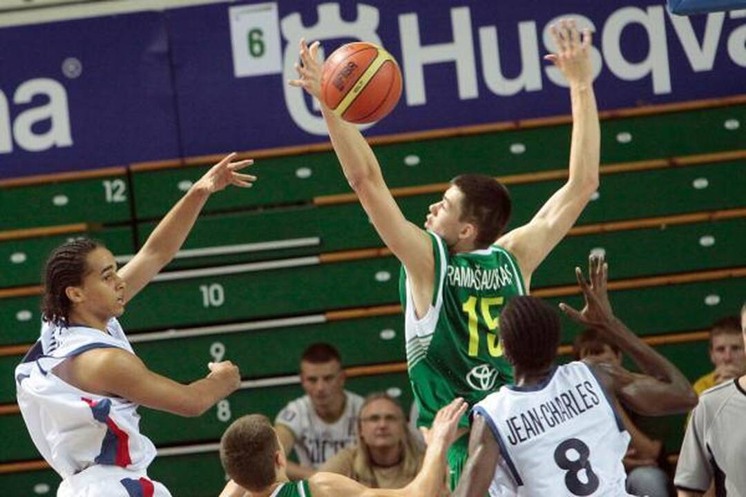 Jaunučiai žengė į Europos čempionato pusfinalį