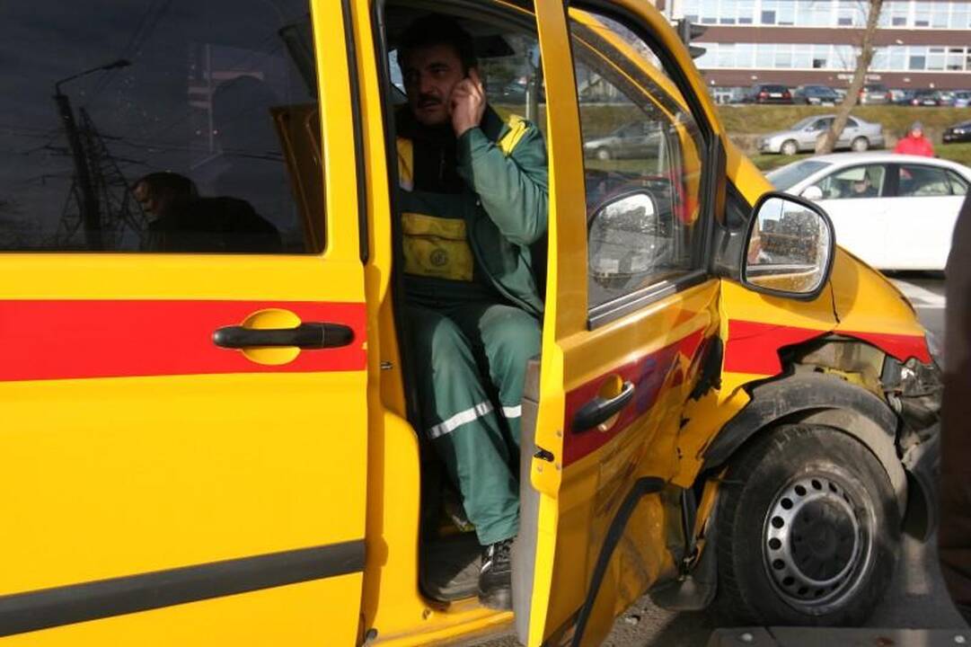Per susidūrimą su dujų avarinės tarnybos automobiliu nukentėjo kūdikis