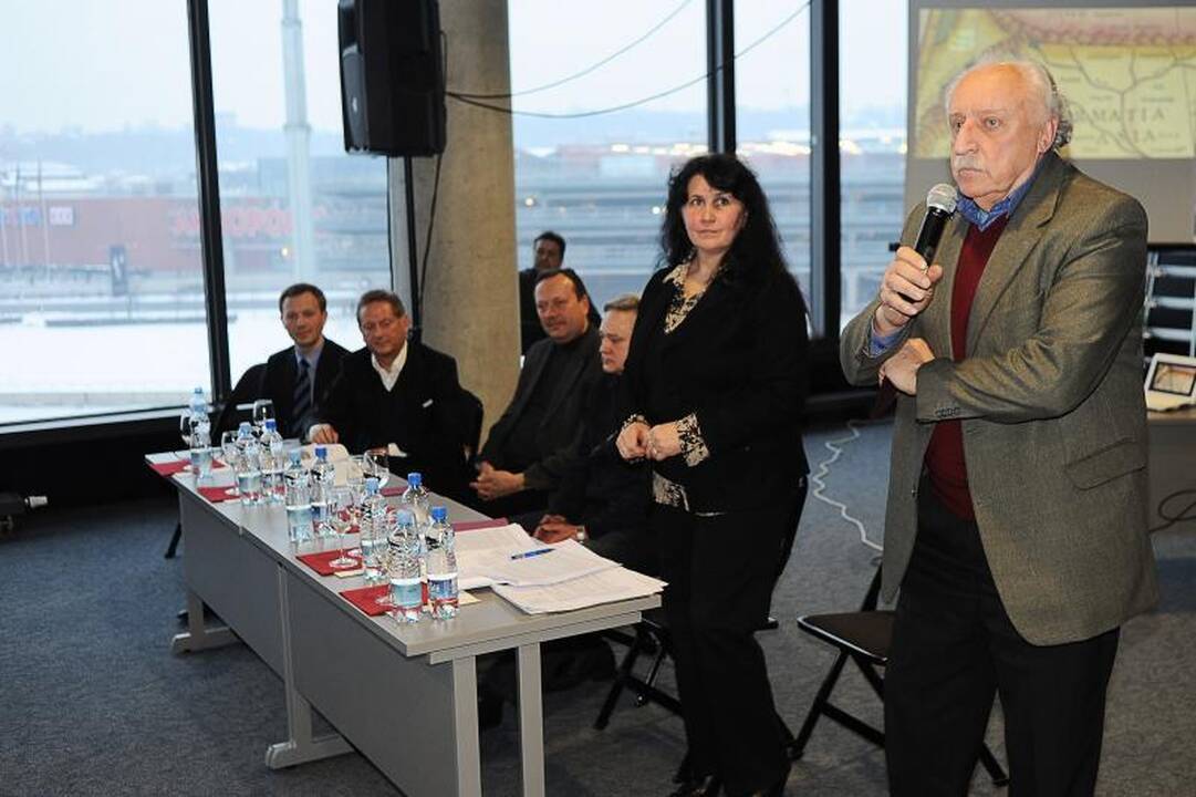 Kaune įvyko Lietuvos žmonių partijos steigiamasis suvažiavimas