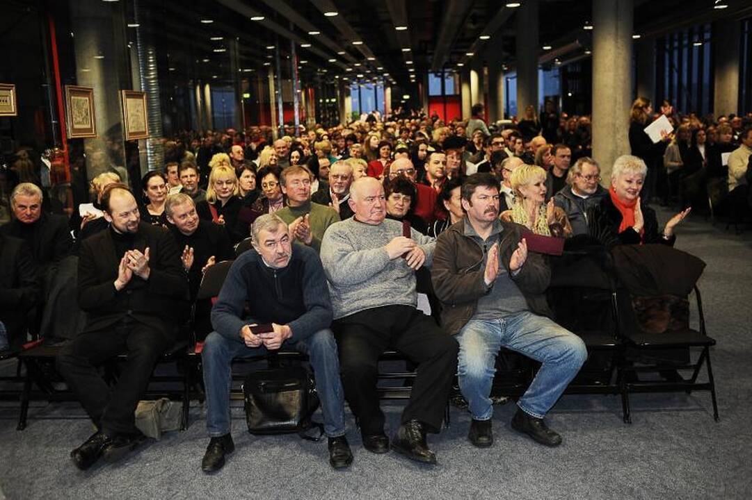 Kaune įvyko Lietuvos žmonių partijos steigiamasis suvažiavimas
