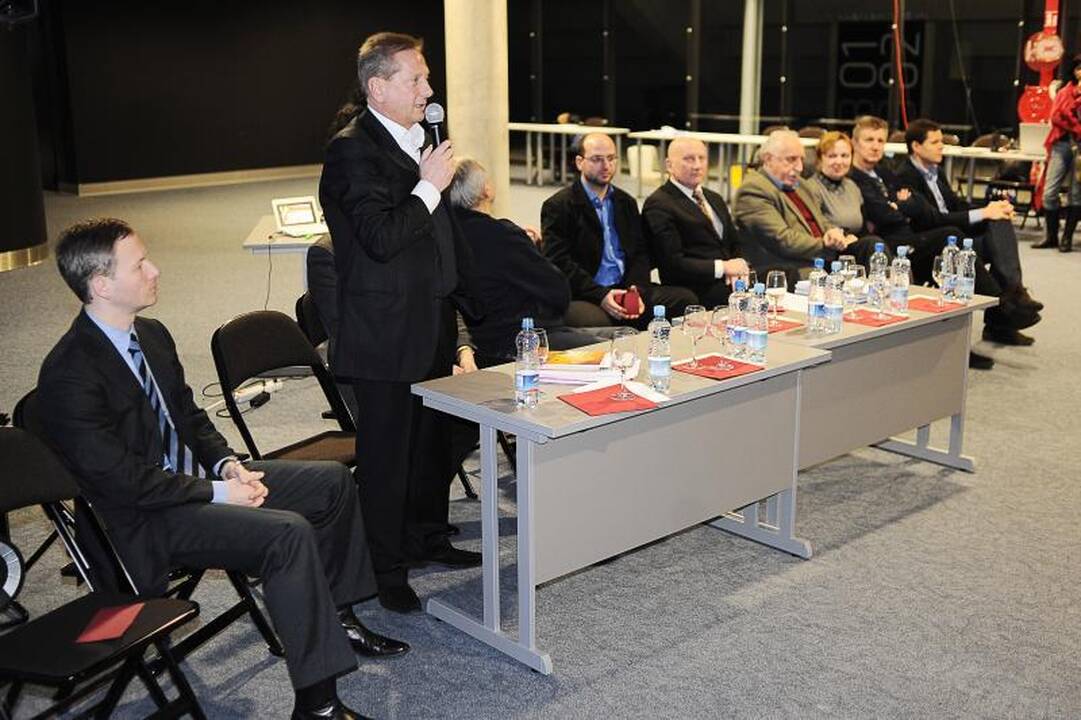 Kaune įvyko Lietuvos žmonių partijos steigiamasis suvažiavimas