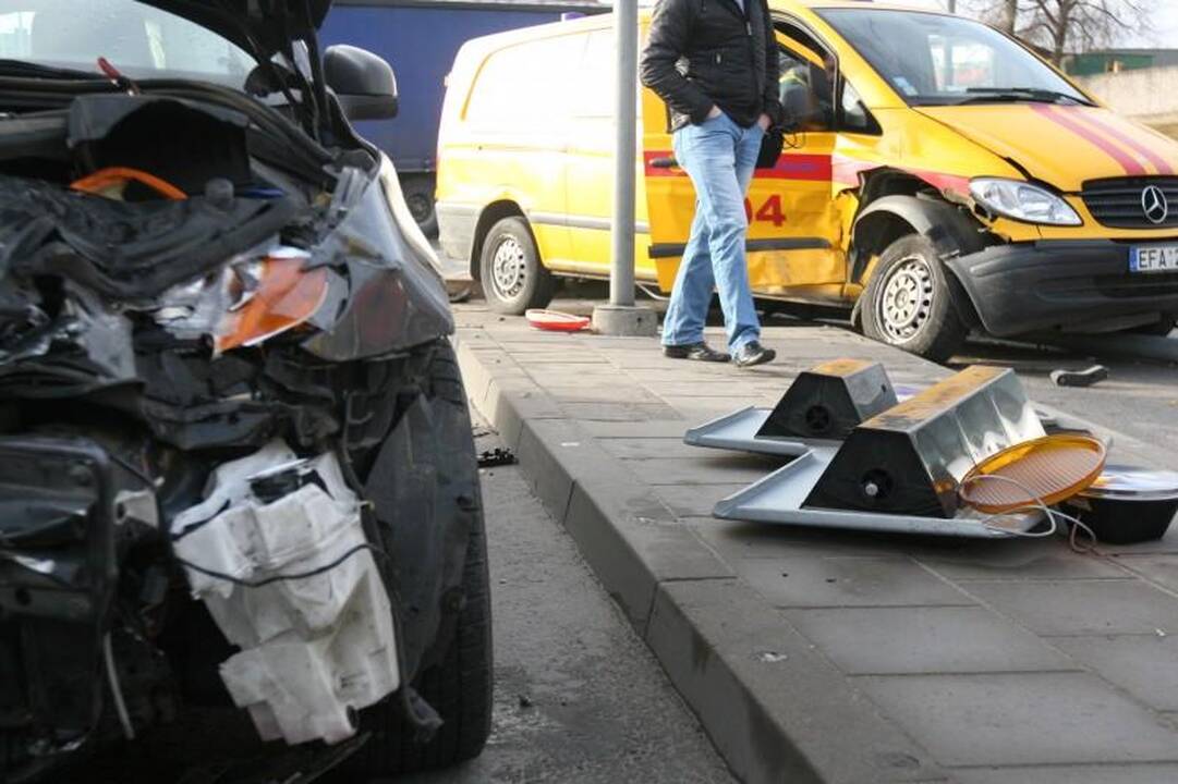 Per susidūrimą su dujų avarinės tarnybos automobiliu nukentėjo kūdikis