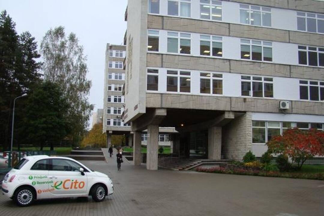 „eCito“ dalijimosi automobiliu paslauga - ir studentams
