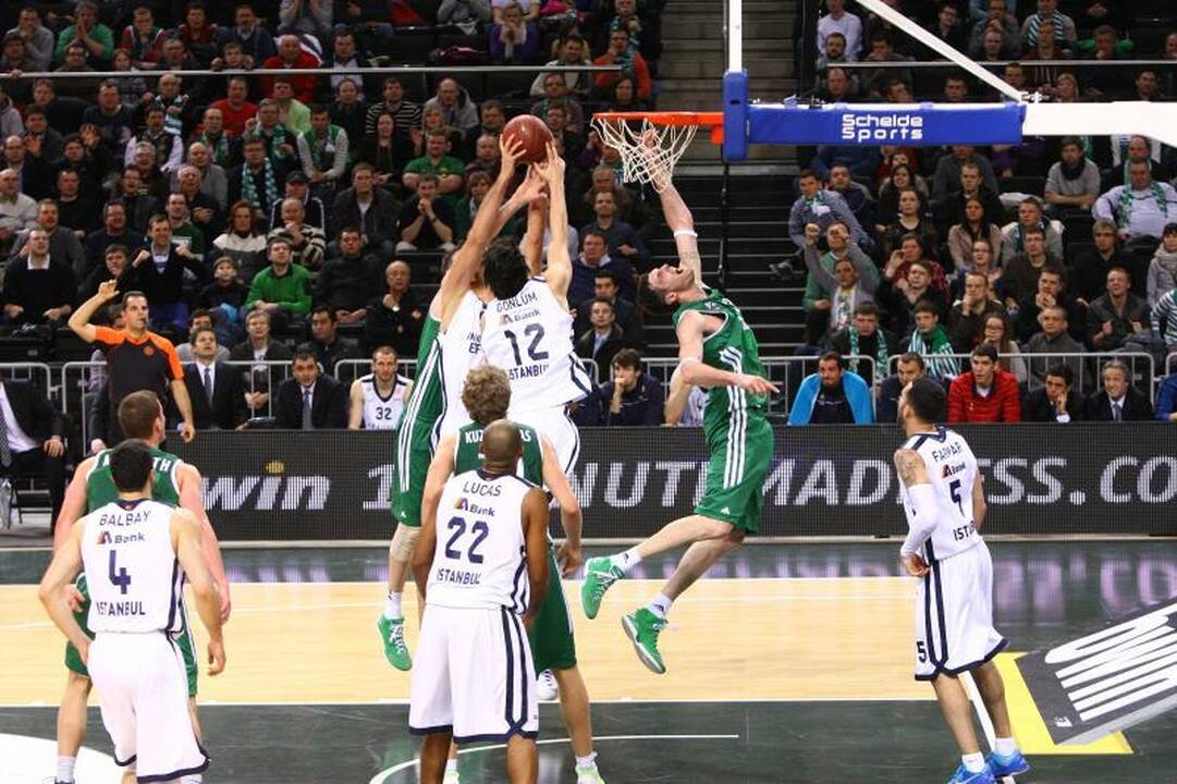 „Žalgiris“ trečią kartą šį sezoną patiesė „Anadolu Efes“ (komentarai)