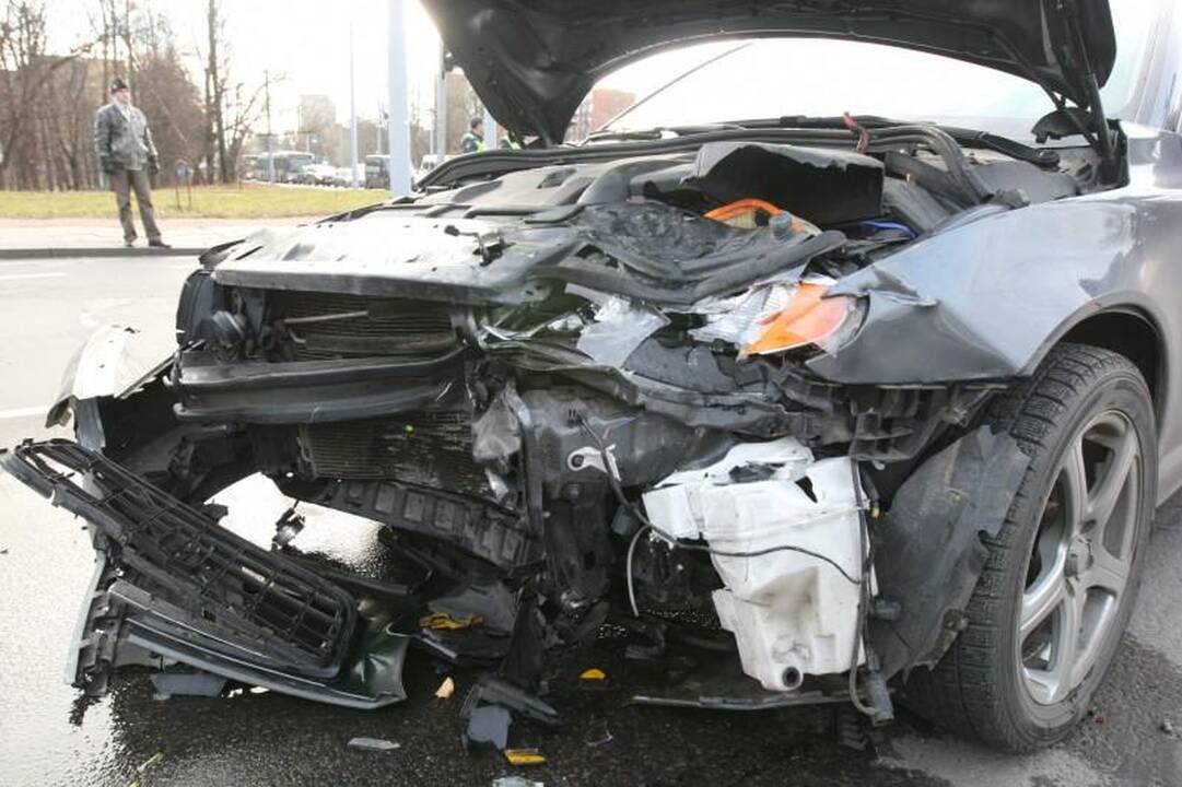 Per susidūrimą su dujų avarinės tarnybos automobiliu nukentėjo kūdikis