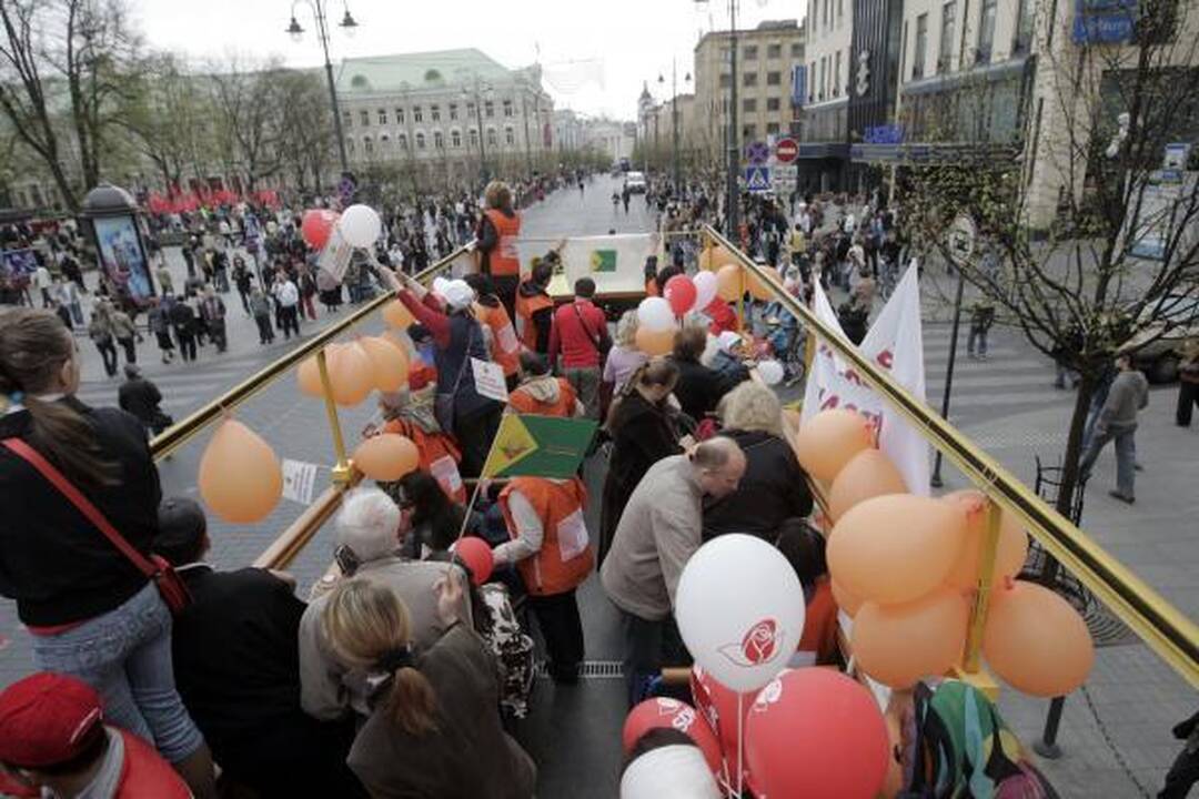Gegužės 1-ąją minėjo frontininkai, prorusiškas jaunimas ir profsąjungos (papildyta)