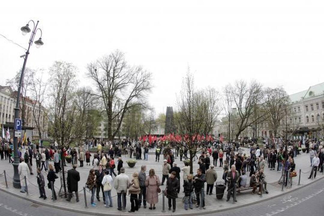 Gegužės 1-ąją minėjo frontininkai, prorusiškas jaunimas ir profsąjungos (papildyta)