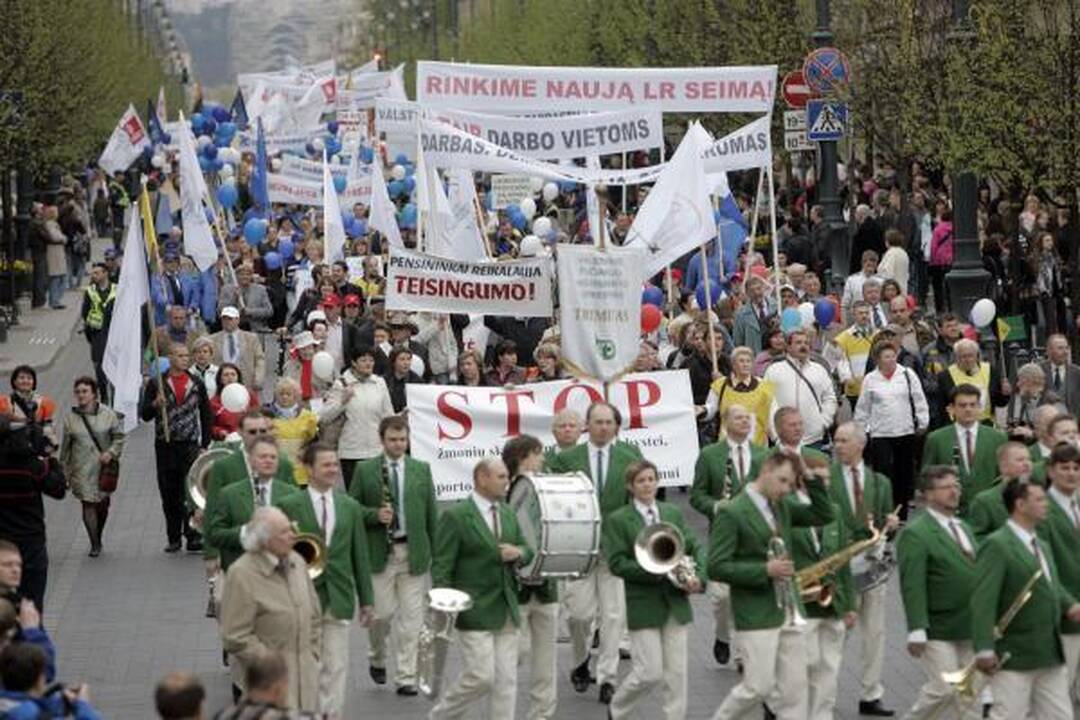 Gegužės 1-ąją minėjo frontininkai, prorusiškas jaunimas ir profsąjungos (papildyta)