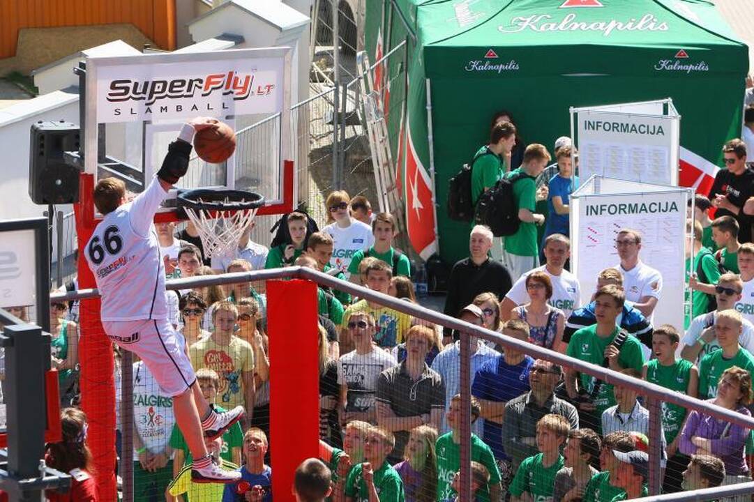 Kaune startavo „Žalgirio“ gatvės krepšinio turnyras