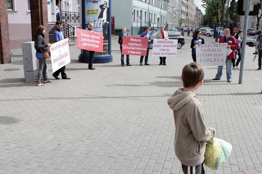 Klaipėdiečiai protestavo prieš Darbo kodekso pataisas