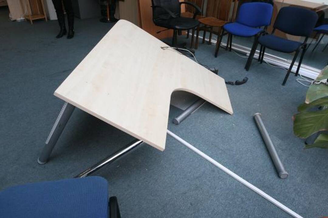 Nekilnojamojo turto agentūroje – atviri grasinimai susidoroti (papildyta)