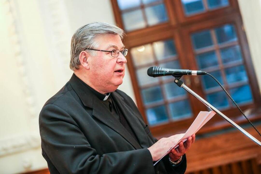 Rotušėje dešimčiai kauniečių išdalyti Santakos garbės ženklai
