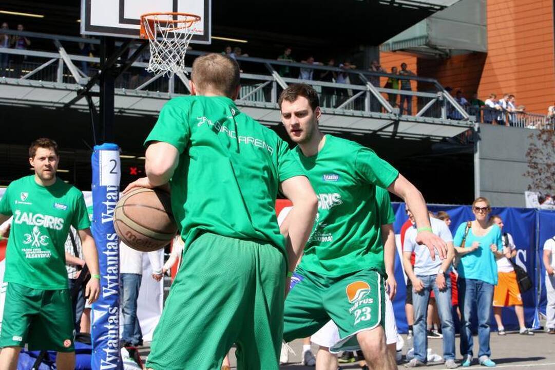 Kaune startavo „Žalgirio“ gatvės krepšinio turnyras