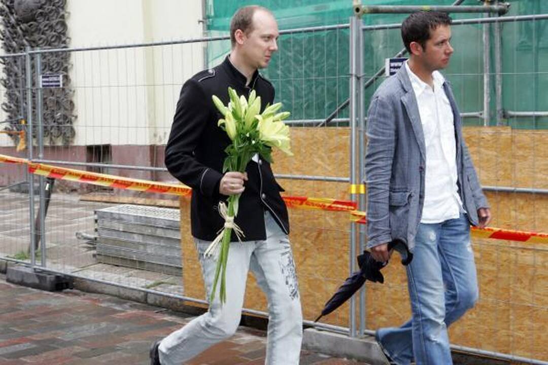 V. Diawaros vestuvėse Mantas dainavo „Queen“ dainą